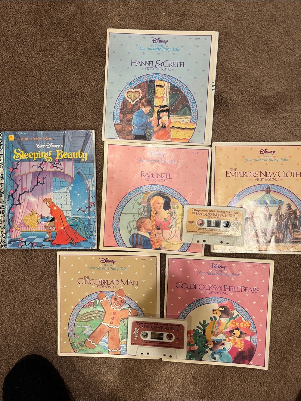Disney Favorite Fairy tales book and tape bundle